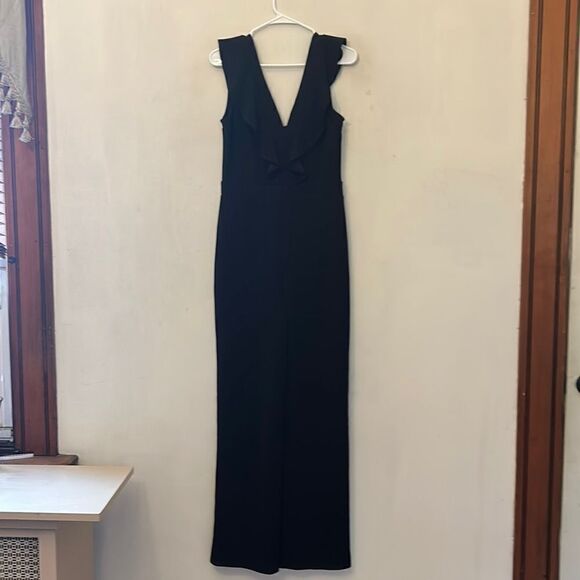 Bar lll black sleeveless jumpsuit Size 6 New - Picture 1 of 12